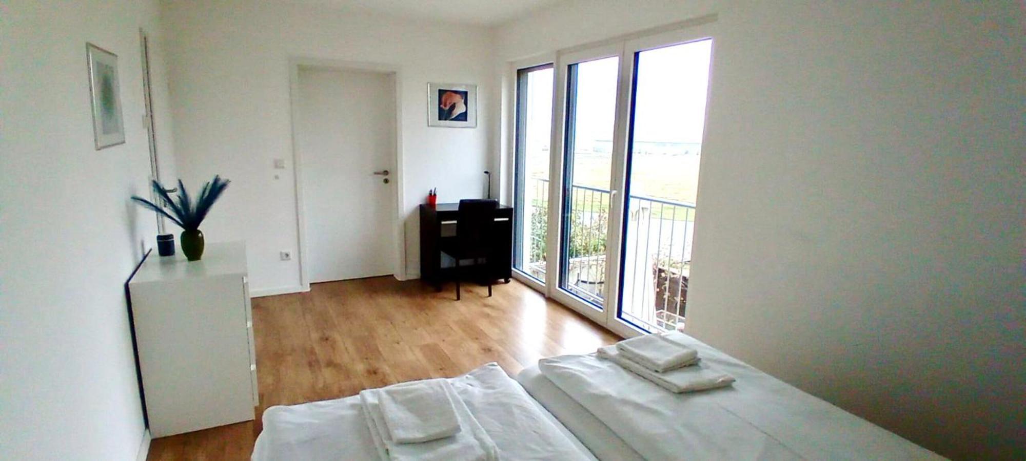 Neubau Appartement Mit Terasse, Privater Eingang,Parkplatz,Kueche Fürth Exterior foto